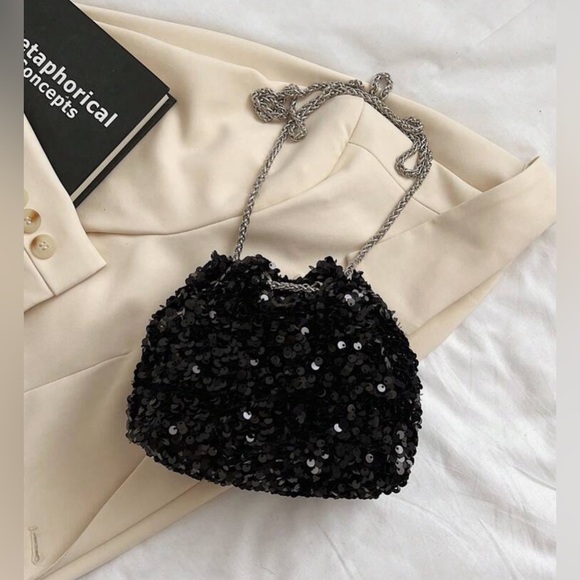 New Clutch Bag - Picture 5 of 6